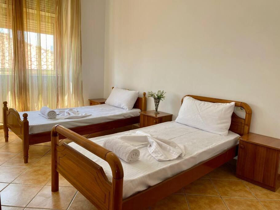 Roel Apartments Shkodra Center エクステリア 写真